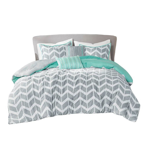 Twin/Twin XL Reversible Comforter Set in Grey White Aqua Teal Chevron Stripe