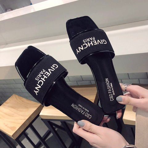 Luxury Design Women Rhinestone Letters Summer Flat Heels Slippers 2023 Outdoor Trend Ladies Slides Glitter Female Beach Slippers