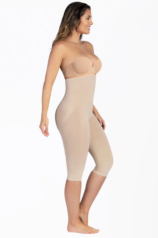 High Waist Shaping Capri Curveez